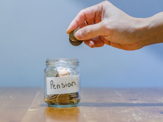 What is the average pension pot